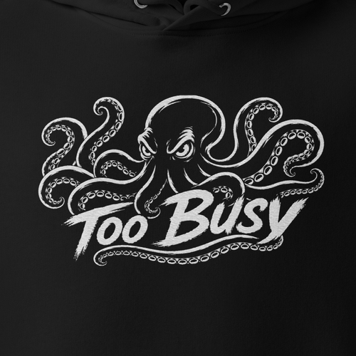 Detailansicht der Stickerei auf schwarzem Hoodie