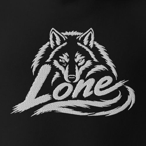 Detailansicht der Stickerei auf schwarzem Hoodie
